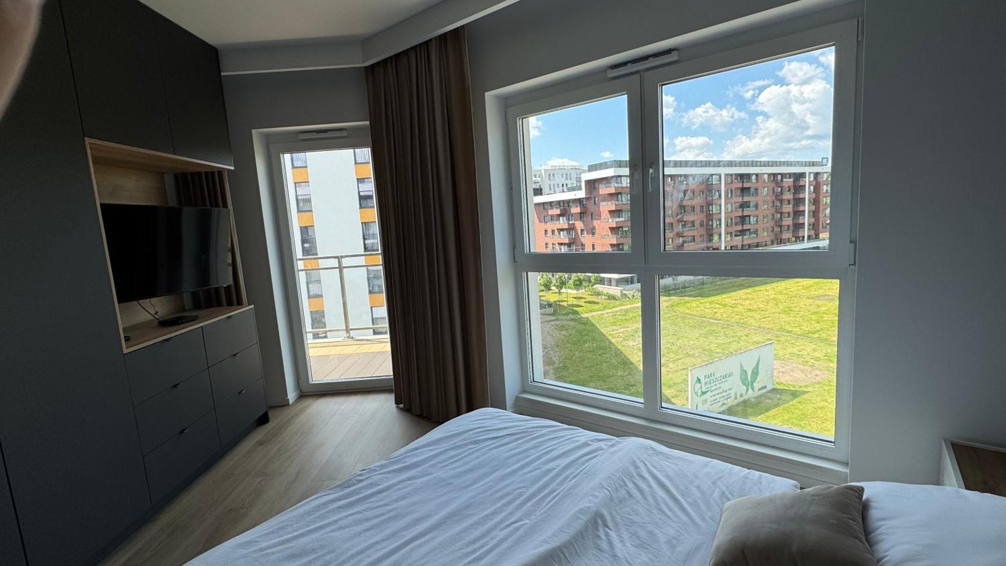 With Air Condition And Garage Leilighet Wrocław